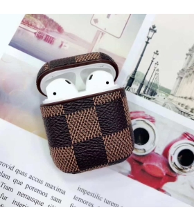 کاور محافظ چرمی مدل شطرنجی مناسب برای کیس Apple AirPods
