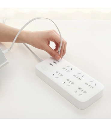 چندراهی برق شیائومی 6 سوکت و سه پورت USB مدل CXB6-1QM