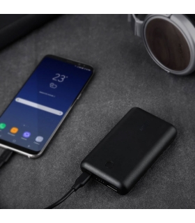 پاوربانک آکی مدل Aukey PB-BY10 با ظرفیت 10500 میلی آمپر